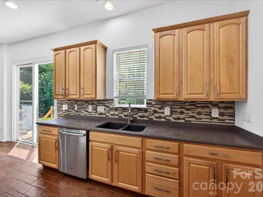 428 Ranelagh Drive, Waxhaw, NC 28173.  MLS# CAR4370707, YatesRealty ID 24103. 