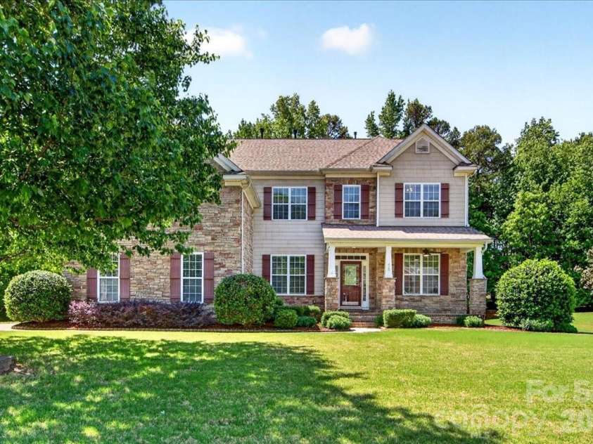 428 Ranelagh Drive, Waxhaw, NC 28173.  MLS# CAR4370707, YatesRealty ID 24103. 