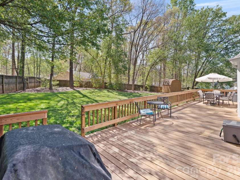 110 Steuben Drive, Huntersville, NC 28078.  MLS# CAR4362724, YatesRealty ID 24105. A great space to enjoy your spacious backyard