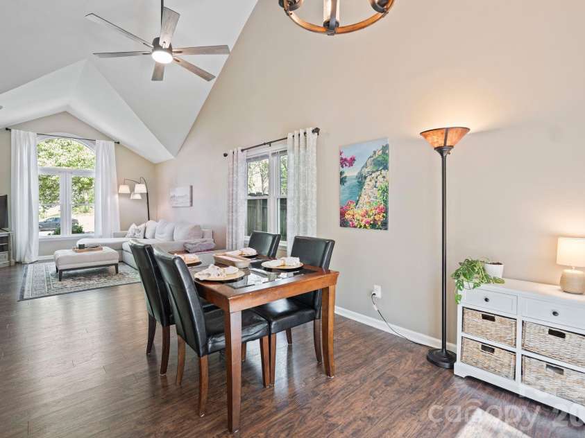 110 Steuben Drive, Huntersville, NC 28078.  MLS# CAR4362724, YatesRealty ID 24105. Convenient dining area