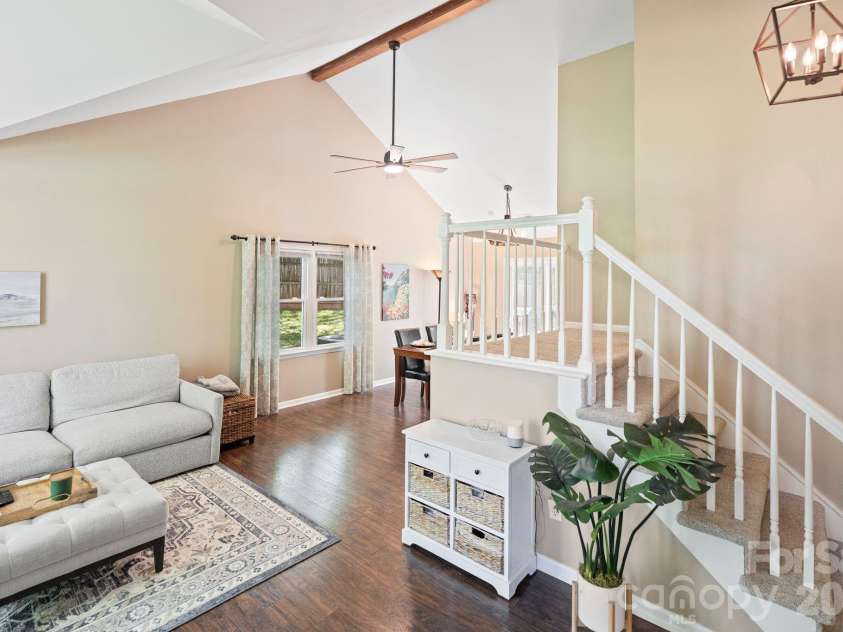 110 Steuben Drive, Huntersville, NC 28078.  MLS# CAR4362724, YatesRealty ID 24105. Seamless bright and open floor plan