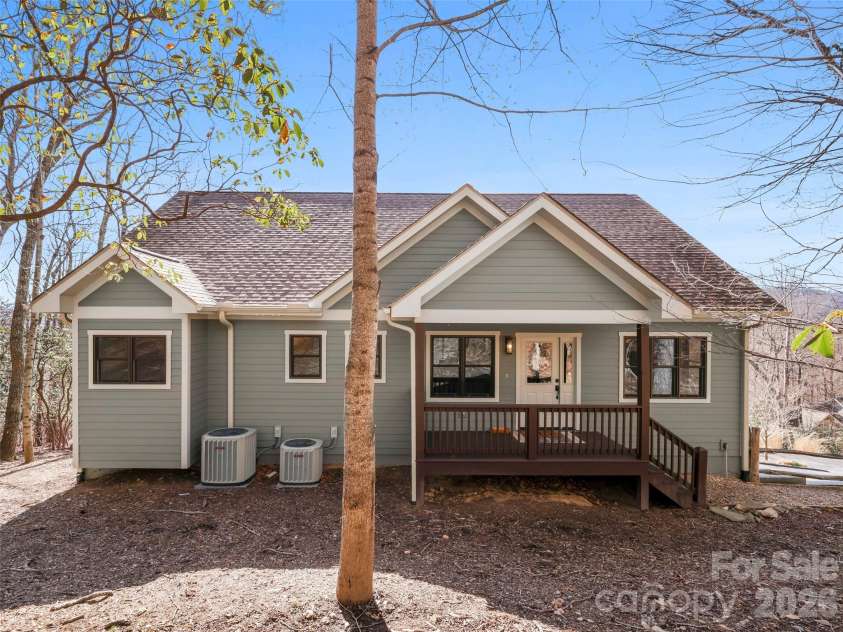 21 Sugar Maple Drive, Mills River, NC 28759.  MLS# CAR4358903, YatesRealty ID 24106. 