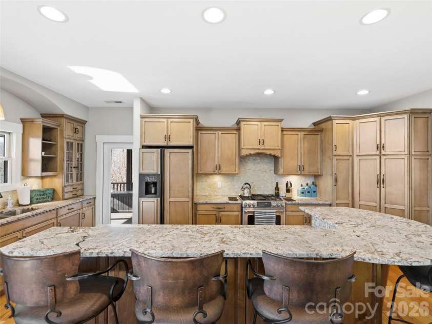 21 Sugar Maple Drive, Mills River, NC 28759.  MLS# CAR4358903, YatesRealty ID 24106. 