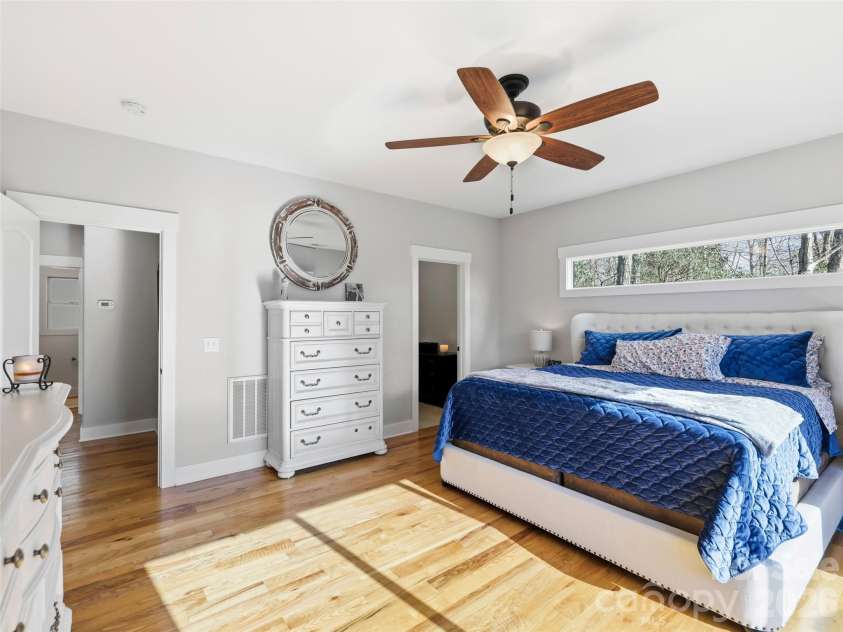 21 Sugar Maple Drive, Mills River, NC 28759.  MLS# CAR4358903, YatesRealty ID 24106. 