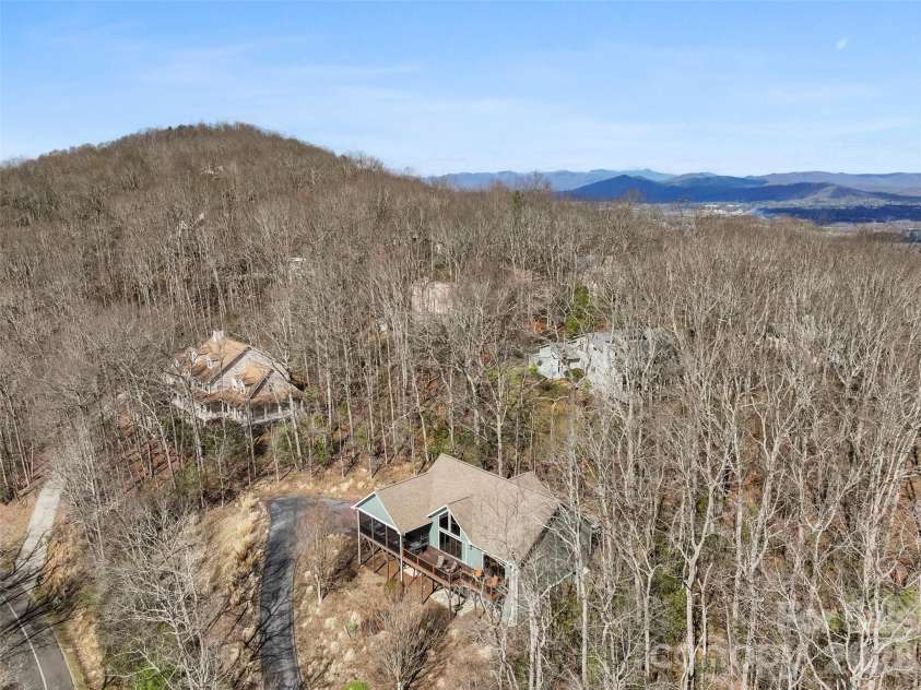 21 Sugar Maple Drive, Mills River, NC 28759.  MLS# CAR4358903, YatesRealty ID 24106. 