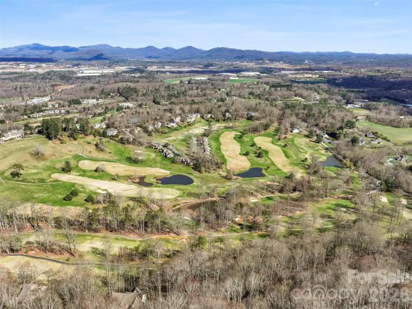 21 Sugar Maple Drive, Mills River, NC 28759.  MLS# CAR4358903, YatesRealty ID 24106. 