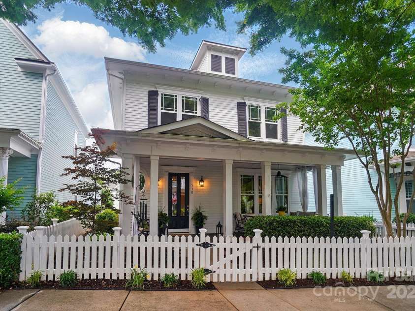 330 Horton Grove Road, Fort Mill, SC 29715.  MLS# CAR4256762, YatesRealty ID 24107. 
