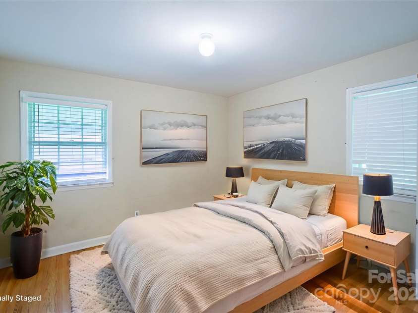 823 Yuma Street, Charlotte, NC 28213.  MLS# CAR4270222, YatesRealty ID 24108. Virtually staged