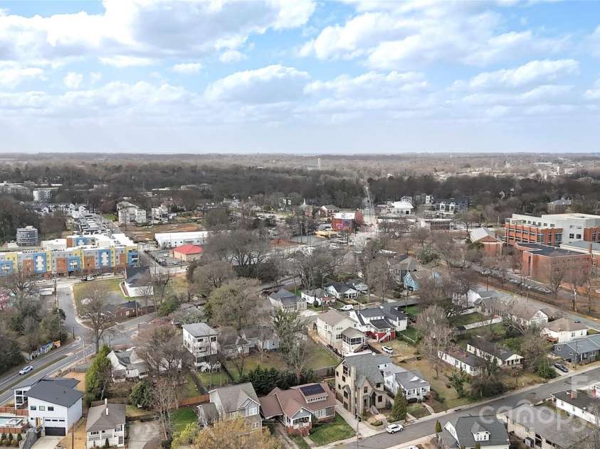 312 Flint Street, Charlotte, NC 28216.  MLS# CAR4231373, YatesRealty ID 2411. 