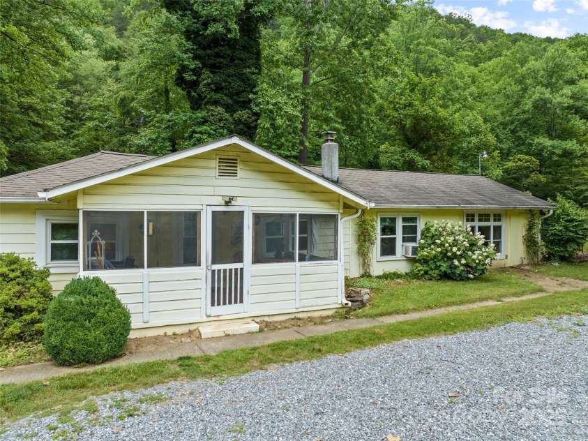 449 Little East Fork Road, Canton, NC 28716.  MLS# CAR4271464, YatesRealty ID 2411. 