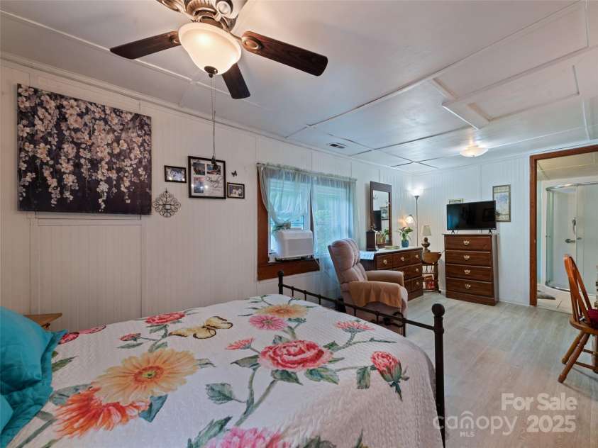 449 Little East Fork Road, Canton, NC 28716.  MLS# CAR4271464, YatesRealty ID 2411. 