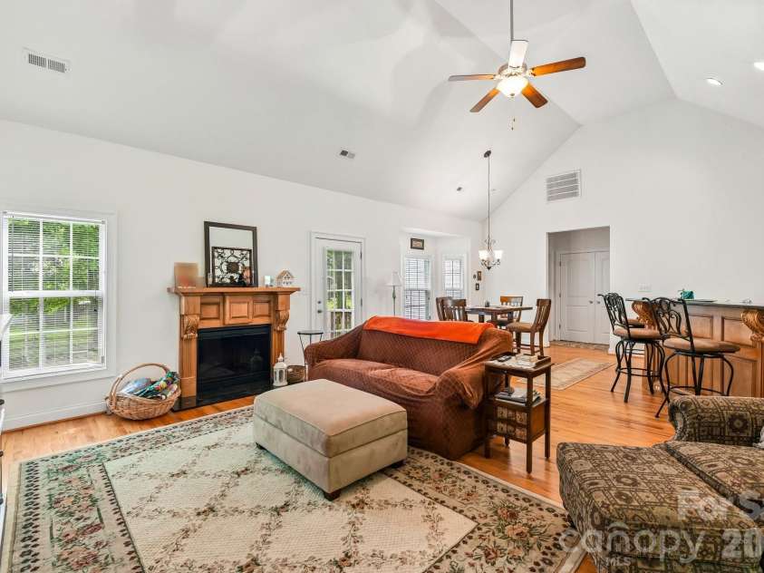 12200 Bronx Drive, Huntersville, NC 28078.  MLS# CAR4378213, YatesRealty ID 24110. 