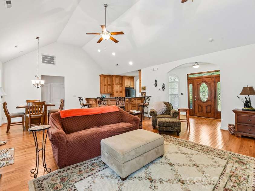 12200 Bronx Drive, Huntersville, NC 28078.  MLS# CAR4378213, YatesRealty ID 24110. 