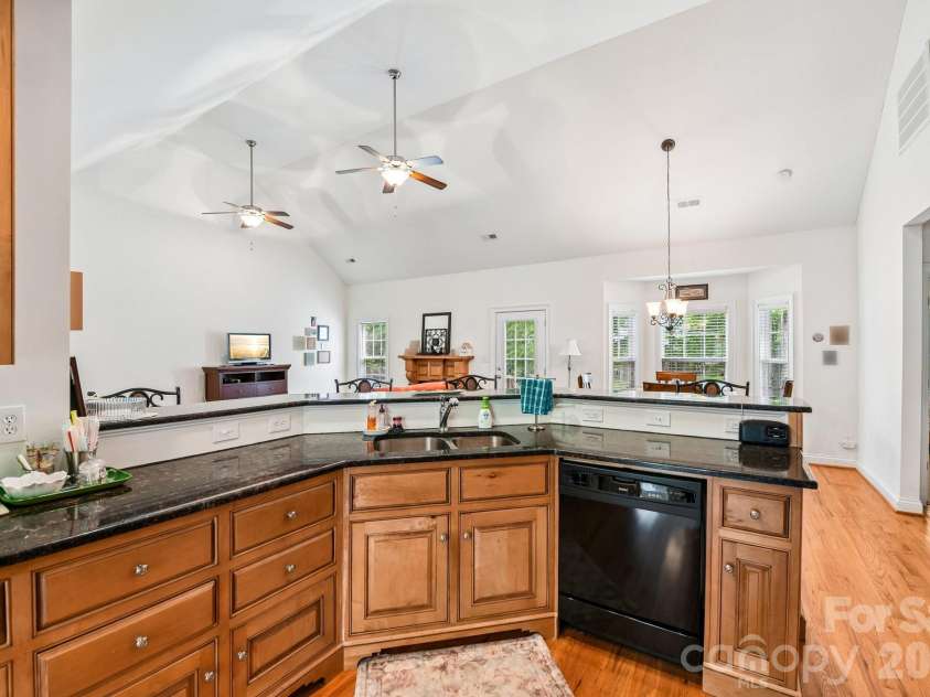 12200 Bronx Drive, Huntersville, NC 28078.  MLS# CAR4378213, YatesRealty ID 24110. 