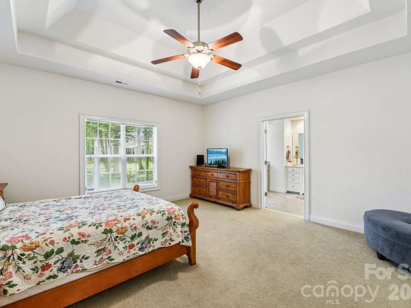 12200 Bronx Drive, Huntersville, NC 28078.  MLS# CAR4378213, YatesRealty ID 24110. 