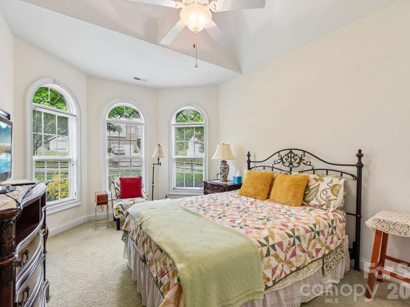 12200 Bronx Drive, Huntersville, NC 28078.  MLS# CAR4378213, YatesRealty ID 24110. 