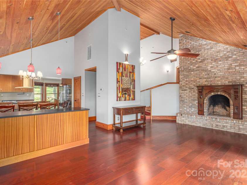 1227 Brush Creek Circle, Fairview, NC 28730.  MLS# CAR4265293, YatesRealty ID 24110. Welcome to 1227 brush Creek!