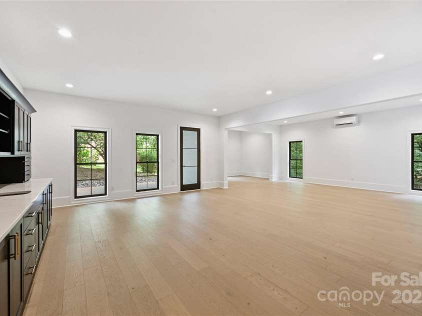 7011 Chateau Bordeaux Lane, Charlotte, NC 28270.  MLS# CAR4271961, YatesRealty ID 24111. 