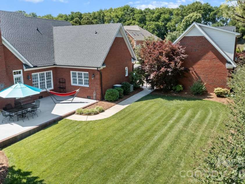 726 Tom Morris Lane, Concord, NC 28027.  MLS# CAR4382168, YatesRealty ID 24111. 