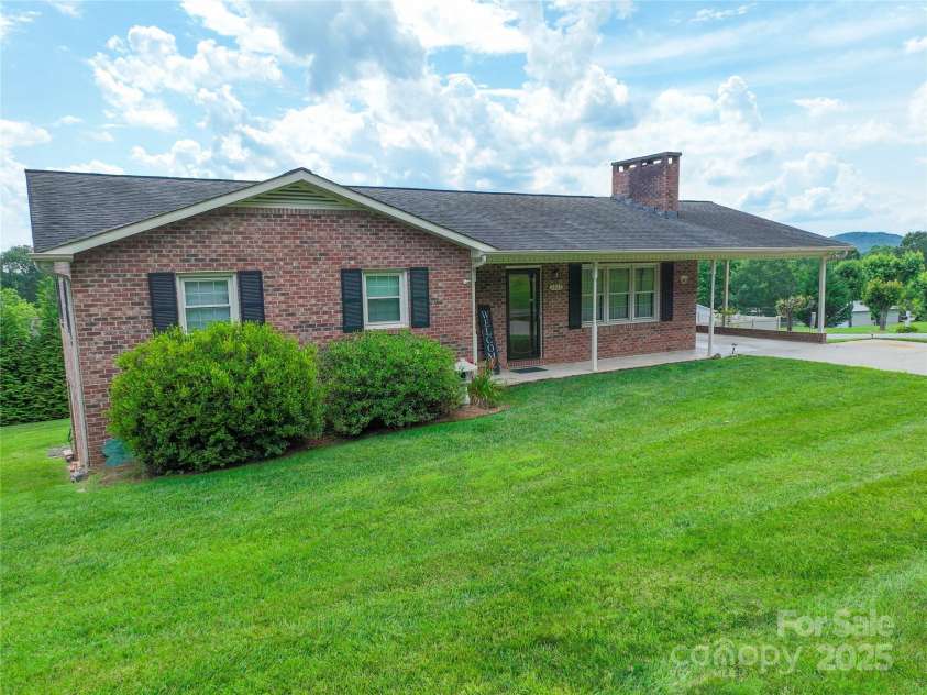 2963 Freezer Locker Road, Hudson, NC 28638.  MLS# CAR4272262, YatesRealty ID 24112. 