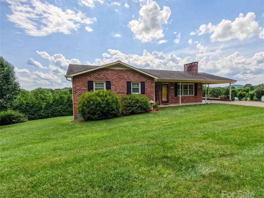 2963 Freezer Locker Road, Hudson, NC 28638.  MLS# CAR4272262, YatesRealty ID 24112. 