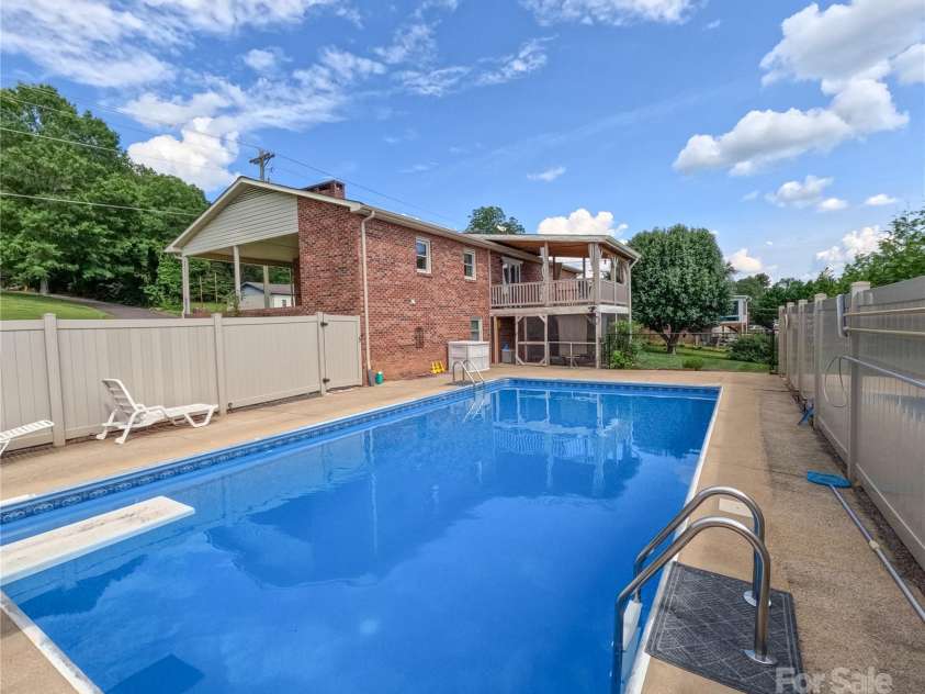 2963 Freezer Locker Road, Hudson, NC 28638.  MLS# CAR4272262, YatesRealty ID 24112. 