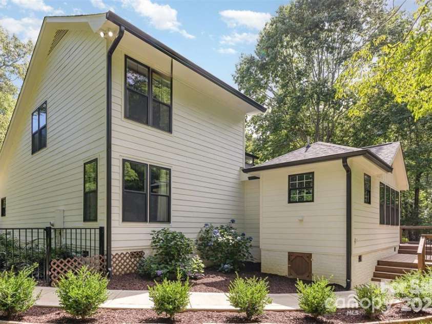 6639 Camp Creek Road, Lancaster, SC 29720.  MLS# CAR4276873, YatesRealty ID 24113. 