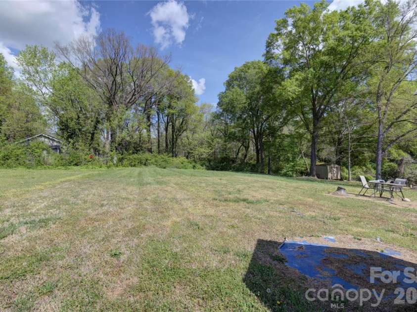 419 Academy Street, Mooresville, NC 28115.  MLS# CAR4365334, YatesRealty ID 24115. 