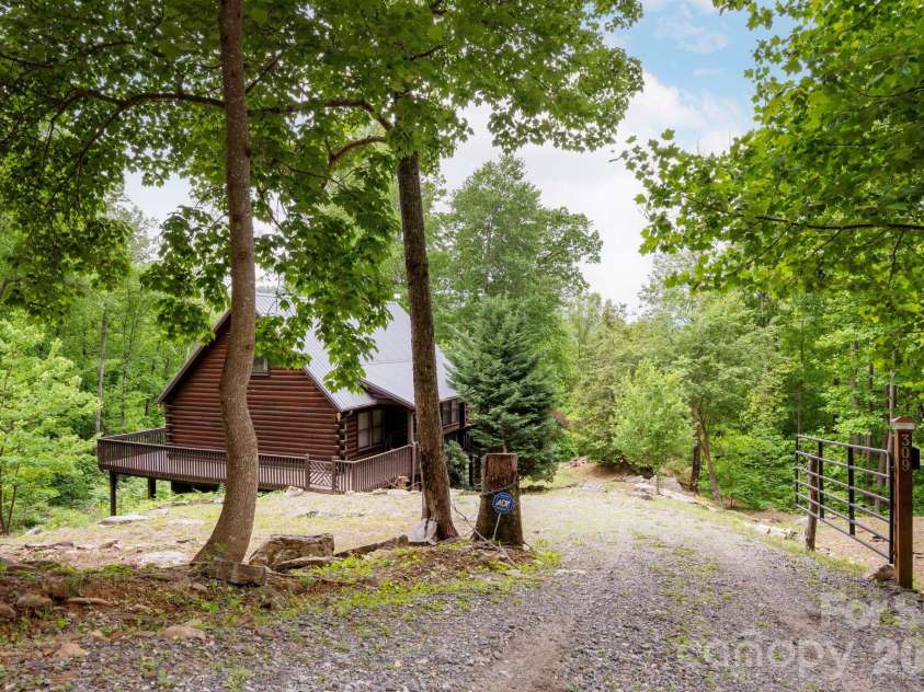 309 Doubleview Drive, Union Mills, NC 28167.  MLS# CAR4368232, YatesRealty ID 24116. 