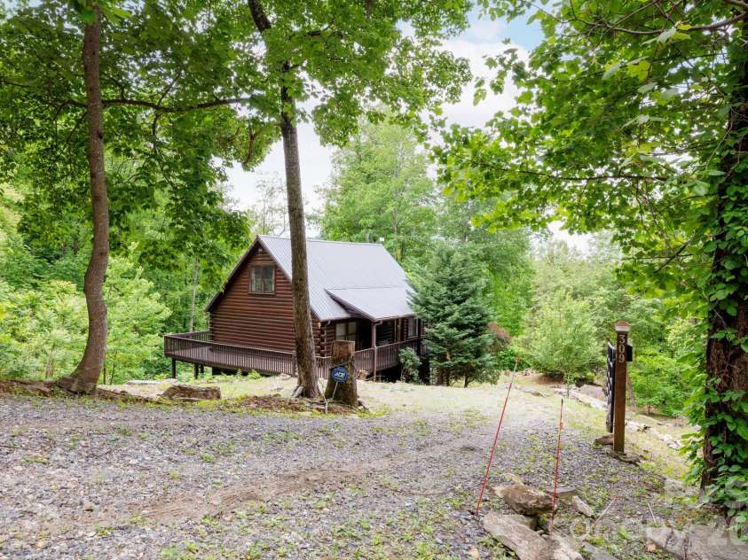 309 Doubleview Drive, Union Mills, NC 28167.  MLS# CAR4368232, YatesRealty ID 24116. 