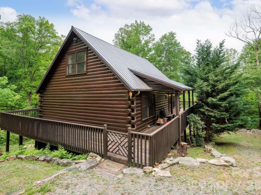309 Doubleview Drive, Union Mills, NC 28167.  MLS# CAR4368235, YatesRealty ID 24116. 