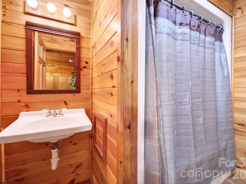 309 Doubleview Drive, Union Mills, NC 28167.  MLS# CAR4368235, YatesRealty ID 24116. 