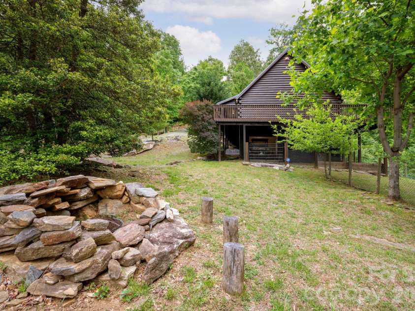 309 Doubleview Drive, Union Mills, NC 28167.  MLS# CAR4368235, YatesRealty ID 24116. 