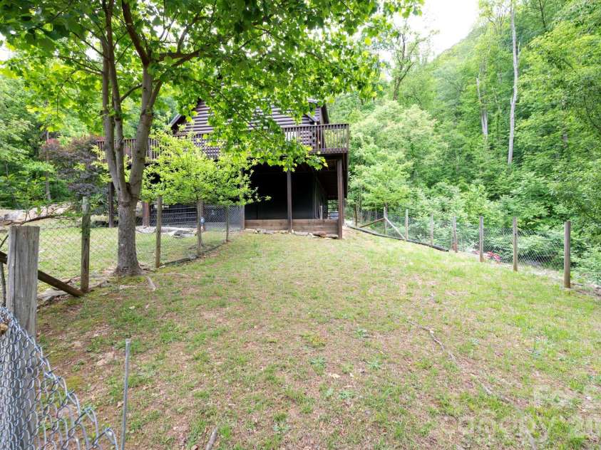 309 Doubleview Drive, Union Mills, NC 28167.  MLS# CAR4368235, YatesRealty ID 24116. 