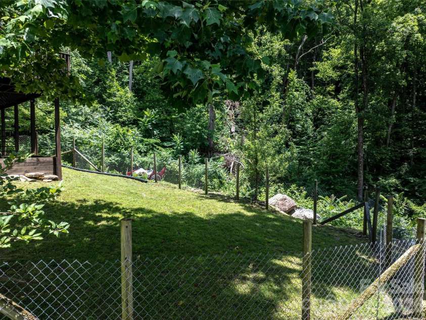 309 Doubleview Drive, Union Mills, NC 28167.  MLS# CAR4368235, YatesRealty ID 24116. 