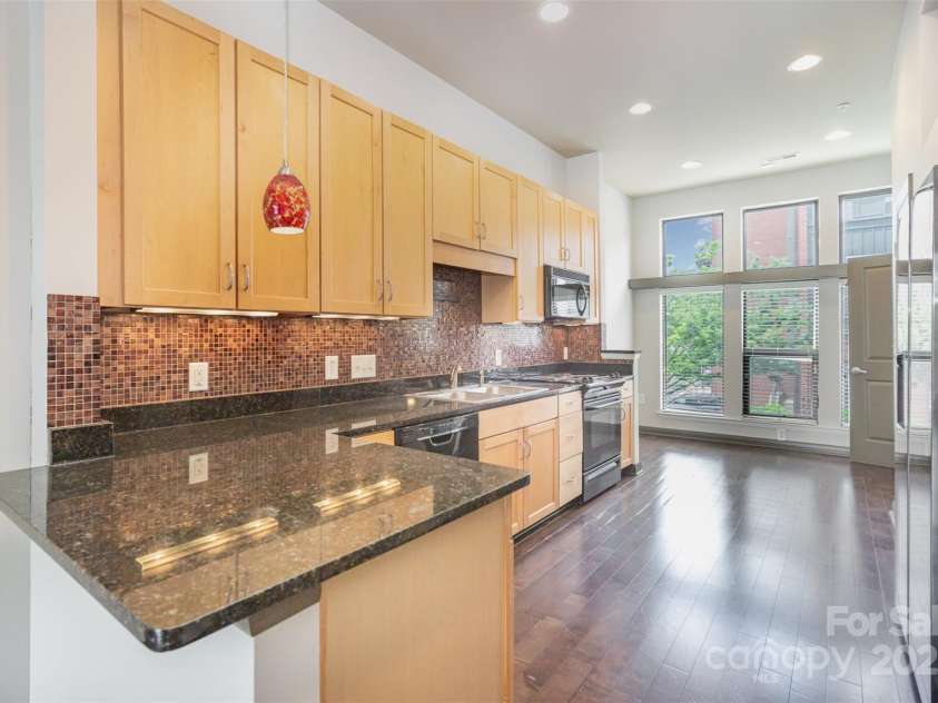 562 New Bern Station Court, Charlotte, NC 28209.  MLS# CAR4248362, YatesRealty ID 24116. 