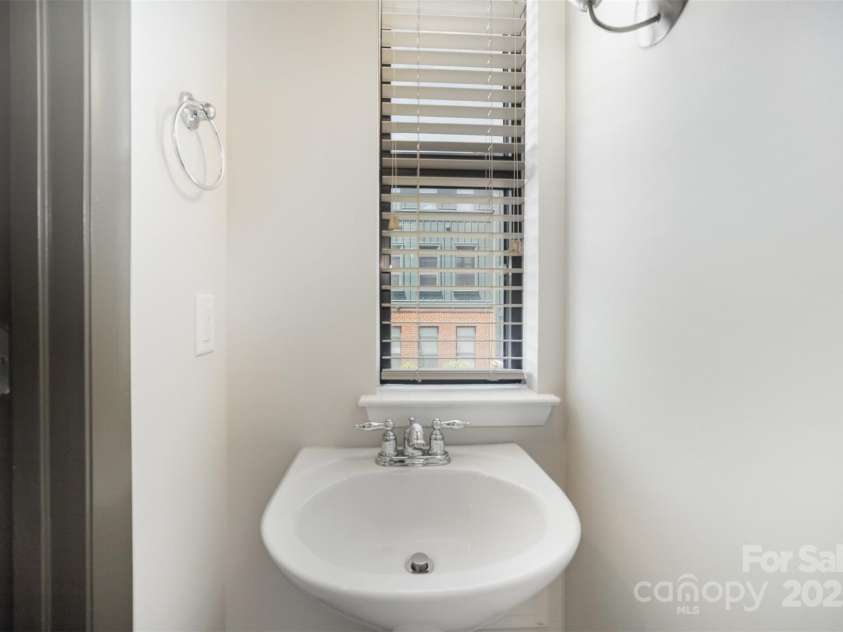 562 New Bern Station Court, Charlotte, NC 28209.  MLS# CAR4248362, YatesRealty ID 24116. 