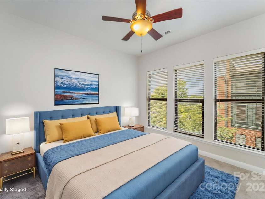 562 New Bern Station Court, Charlotte, NC 28209.  MLS# CAR4248362, YatesRealty ID 24116. 