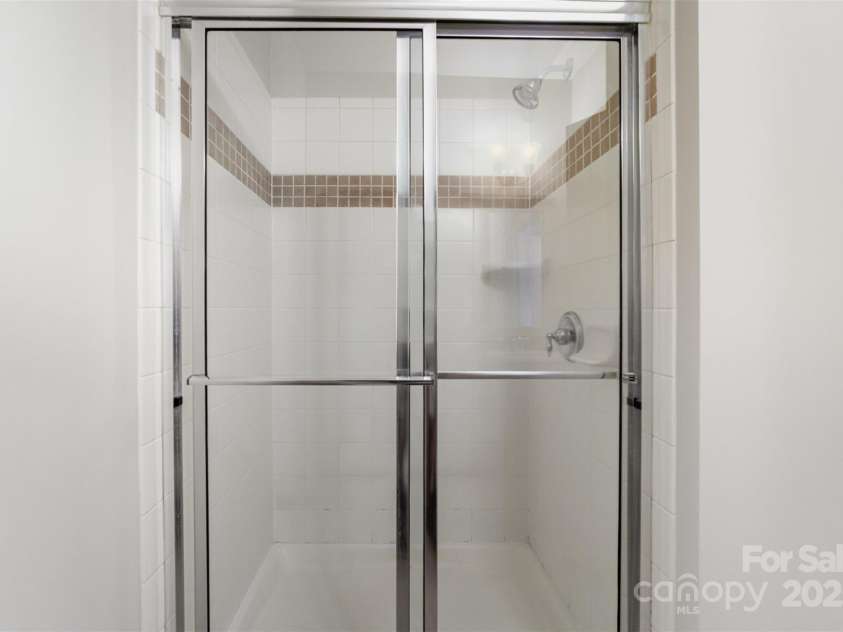 562 New Bern Station Court, Charlotte, NC 28209.  MLS# CAR4248362, YatesRealty ID 24116. 