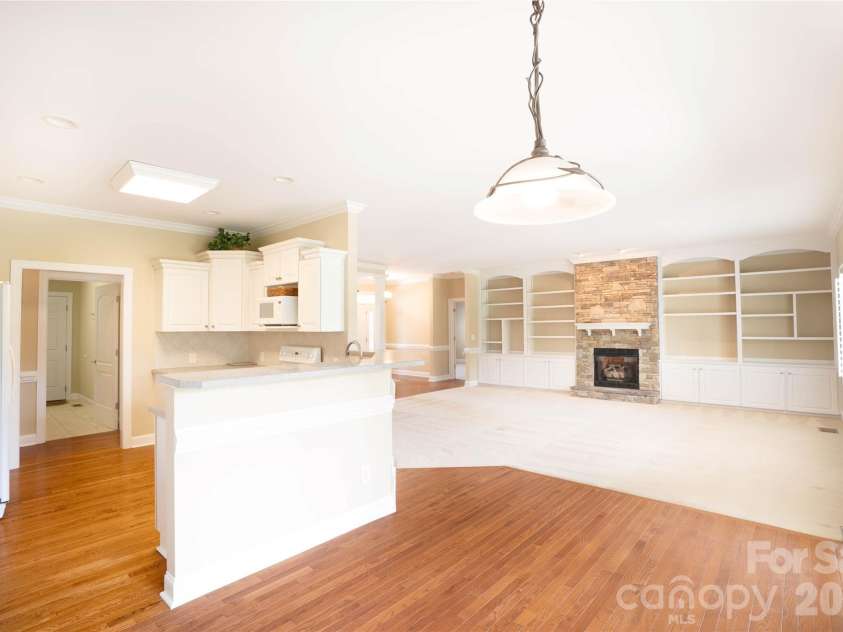 167 Spring Forest Drive, Statesville, NC 28625.  MLS# CAR4363873, YatesRealty ID 24117. 