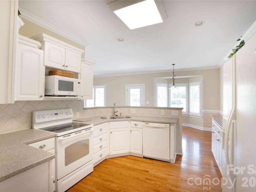 167 Spring Forest Drive, Statesville, NC 28625.  MLS# CAR4363873, YatesRealty ID 24117. 