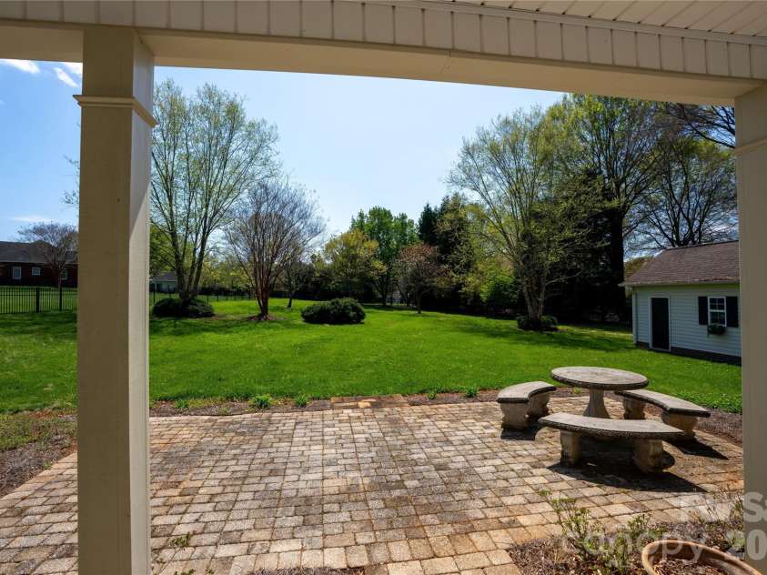 167 Spring Forest Drive, Statesville, NC 28625.  MLS# CAR4363873, YatesRealty ID 24117. 