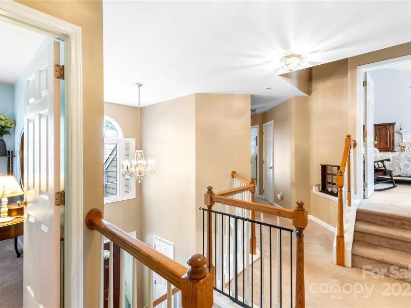 4333 Poplar Grove Drive, Charlotte, NC 28269.  MLS# CAR4261113, YatesRealty ID 24117. 