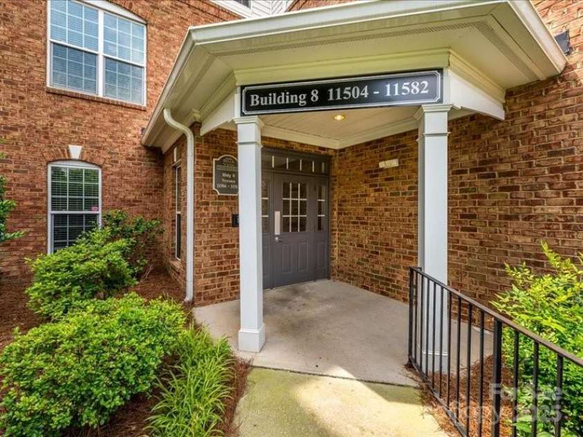 11530 Costigan Lane, Charlotte, NC 28277.  MLS# CAR4260872, YatesRealty ID 24118. 