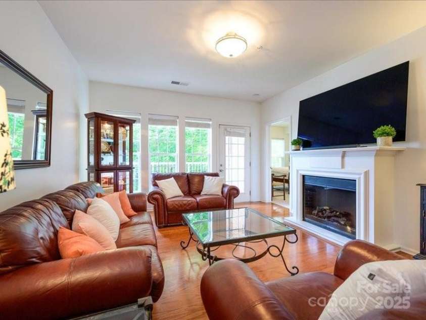 11530 Costigan Lane, Charlotte, NC 28277.  MLS# CAR4260872, YatesRealty ID 24118. 