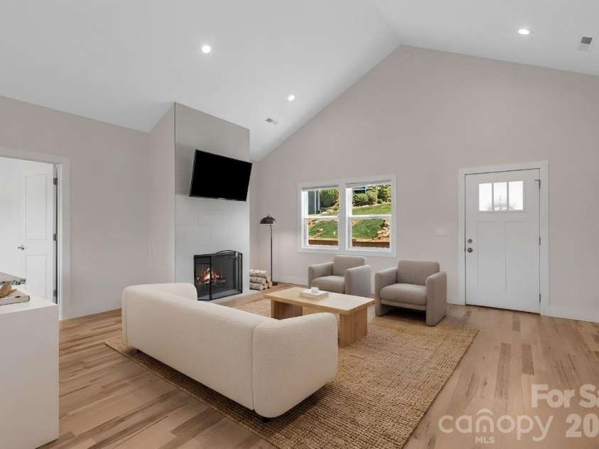 215 Oak Meadow Lane, Asheville, NC 28804.  MLS# CAR4382022, YatesRealty ID 24119. Virtually Staged Great Room
