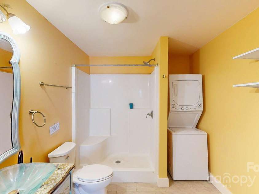 6 Sunrise Valley, Leicester, NC 28748.  MLS# CAR4283211, YatesRealty ID 2412. Bath in the Guest House