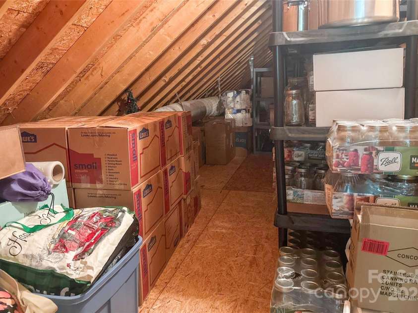 233 Highland Forest Drive, Clover, SC 29710.  MLS# CAR4302111, YatesRealty ID 24120. 