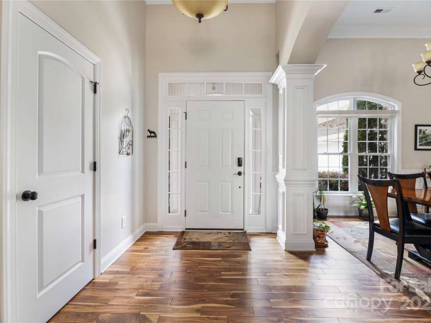 233 Highland Forest Drive, Clover, SC 29710.  MLS# CAR4302111, YatesRealty ID 24120. 