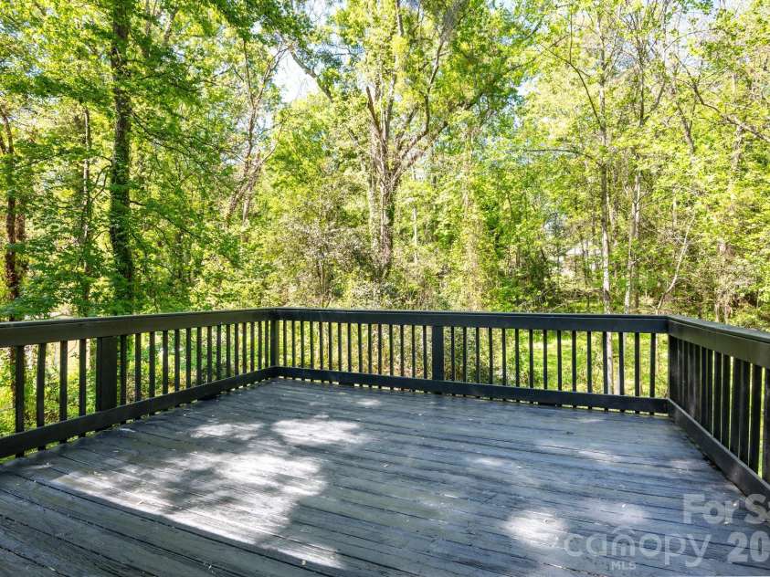 116 Springdale Drive, York, SC 29745.  MLS# CAR4362266, YatesRealty ID 24121. 